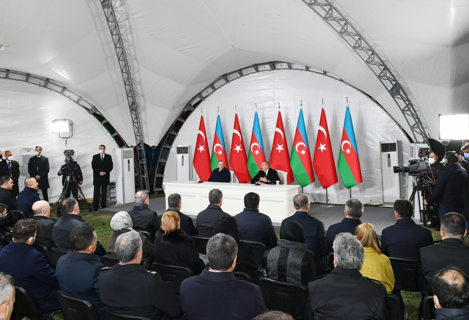 Le président azerbaïdjanais : Nos démarches communes resteront à jamais gravées dans l'histoire