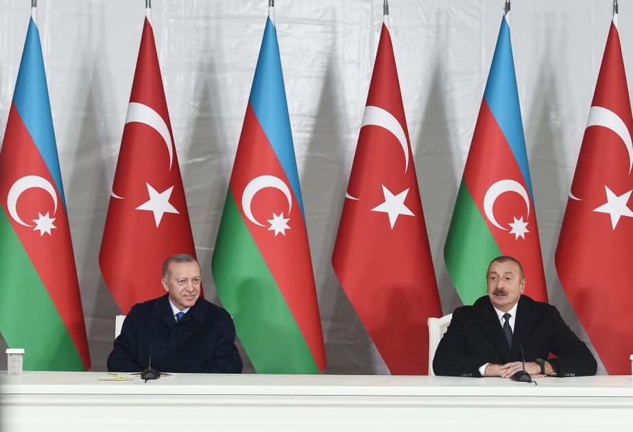 Ilham Aliyev: "Turquía y Azerbaiyán, como dos países fraternos, siempre están al lado del otro"
