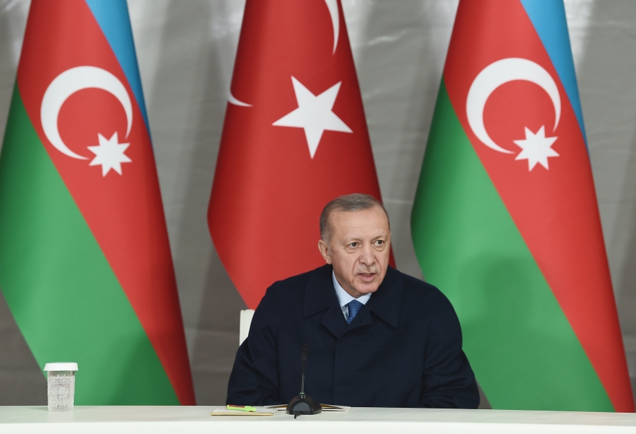 Recep Tayyip Erdogan: Le jour viendra où nous pourrons aller de Zenguézour à Istanbul