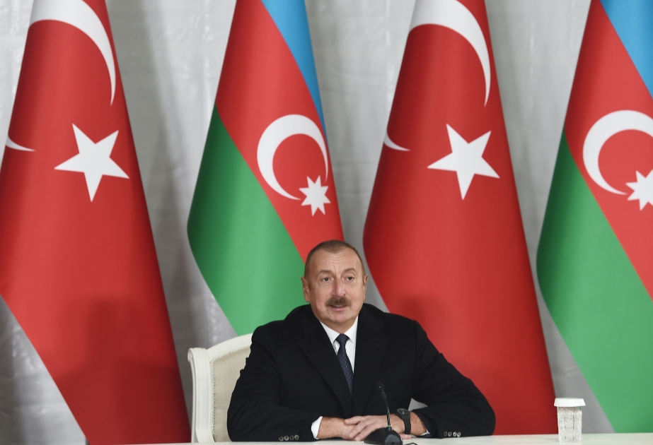 الرئيس الأذربيجاني: أذربيجان وتركيا تتخذان خطوات فعلية في تحقيق ممر زنكزور