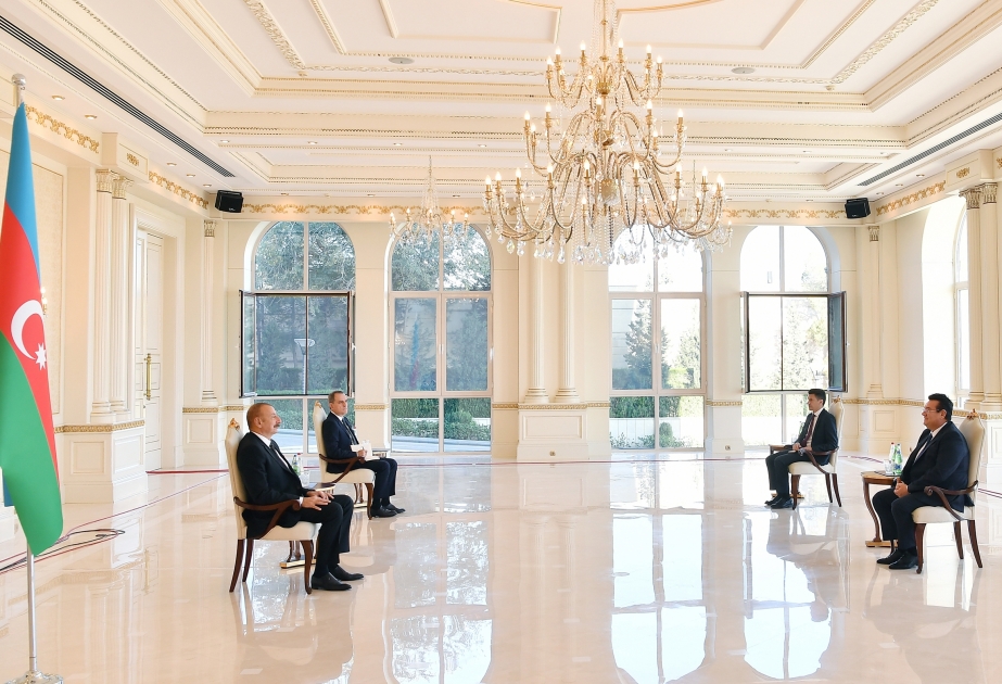 Prezident İlham Əliyev Rumıniyanın Azərbaycanda yeni təyin olunmuş səfirinin etimadnaməsini qəbul edib YENİLƏNİB VİDEO
