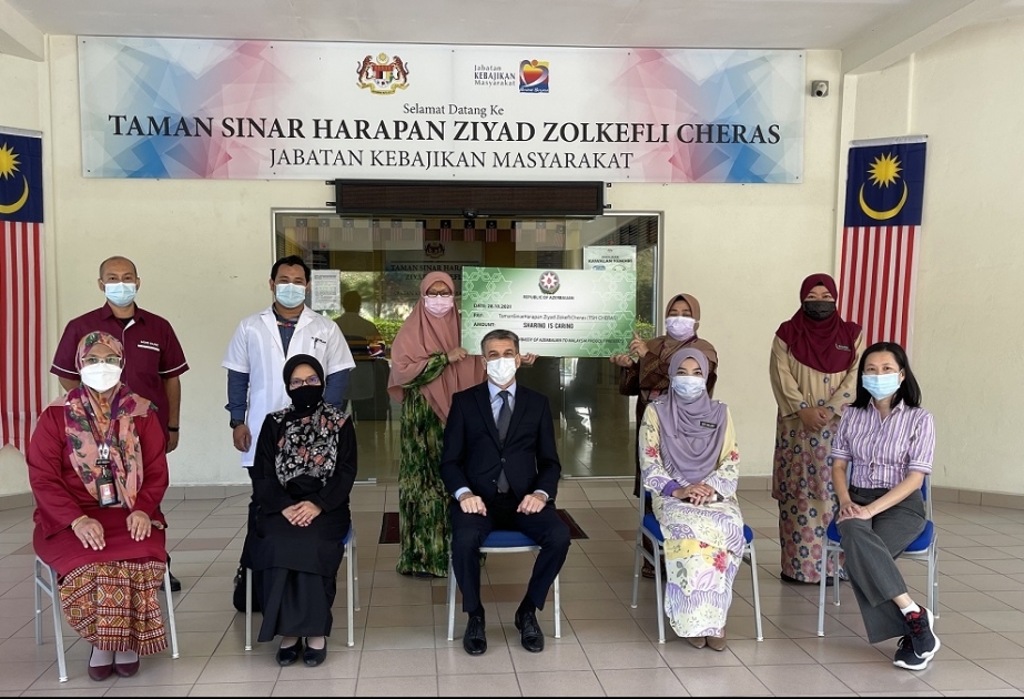 Malayziyada Zəfər Gününün birinci ildönümü ilə əlaqədar xeyriyyə aksiyası keçirilib