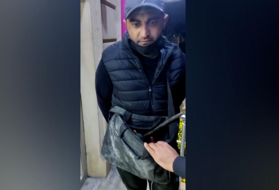 Xətai rayonundakı ticarət mərkəzindən oğurluq edilməsinin qarşısı mühafizə polisləri tərəfindən alınıb VİDEO