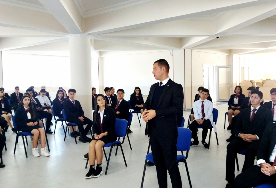 Naxçıvan Dövlət Universitetinin tələbələri dövlətçiliyə sədaqət ruhunda tərbiyə olunurlar