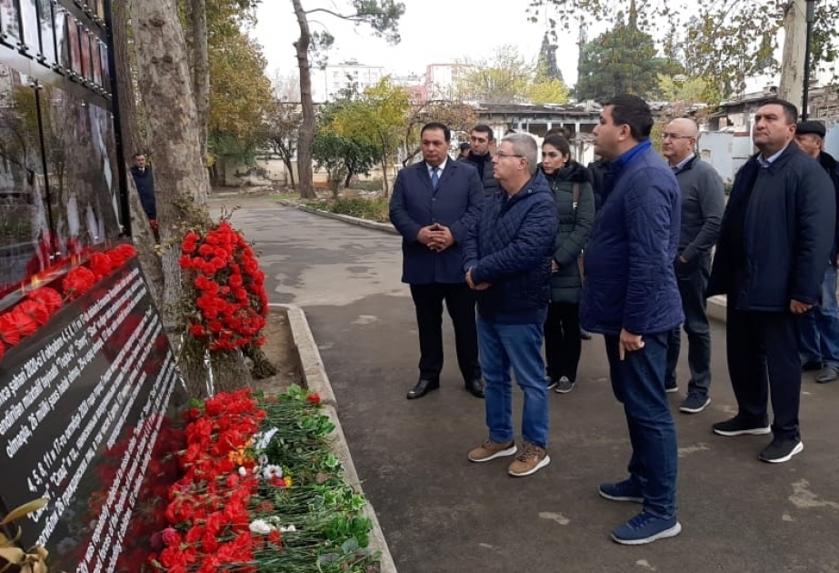 Senador brasileño honra la memoria de los civiles matados por el ataque de terrorista armenio en Ganja