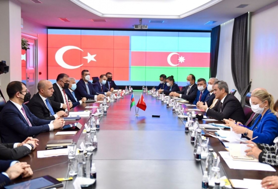 Təhsil Nazirliyinin nümayəndə heyətinin Ankarada səfəri davam edir