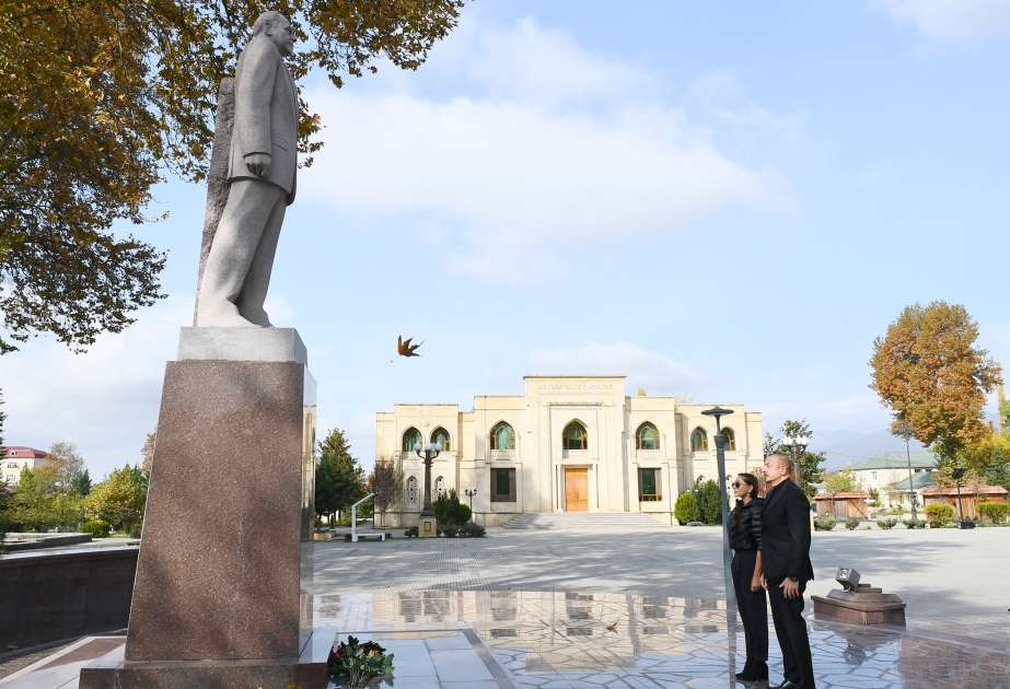 President Ilham Aliyev and First Lady Mehriban Aliyeva paid visit to Ismayilli district They visited statue of national leader Heydar Aliyev VIDEO