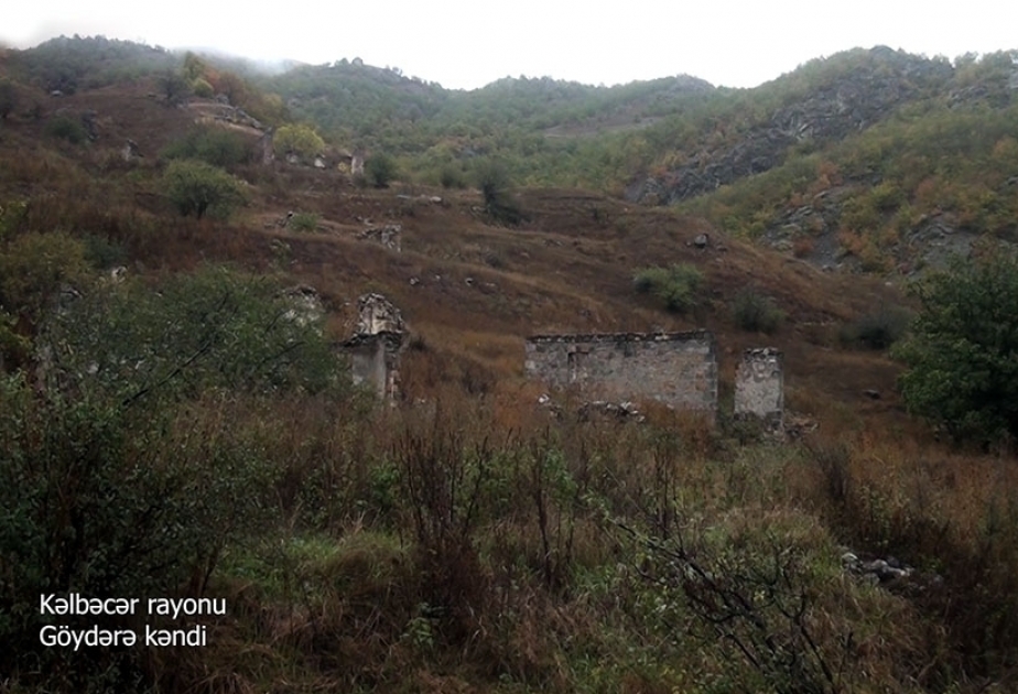 Verteidigungsministerium veröffentlicht Videoaufnahmen aus dem befreiten Dorf Göydärä im Rayon Kelbadschar VIDEO