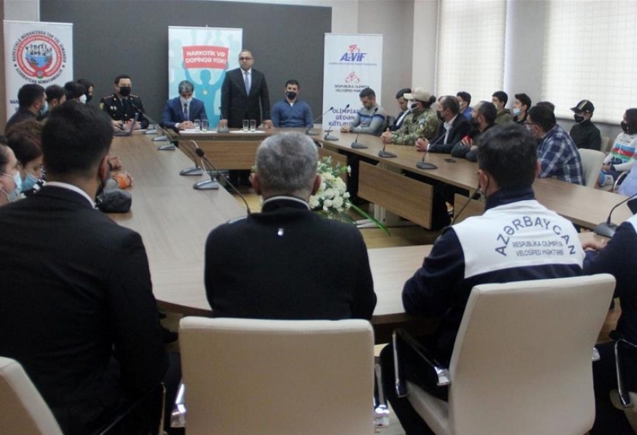 “İdmançılar dopinqə və narkotikə yox deyir!” devizi altında konfrans keçirilib
