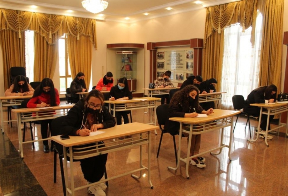 Ağcabədidə “Zəfər tariximiz” adlı inşa yazı müsabiqəsi keçirilib