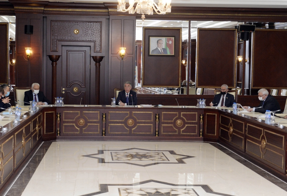 Milli Məclisin Müdafiə, təhlükəsizlik və korrupsiya ilə mübarizə komitəsinin iclası keçirilib