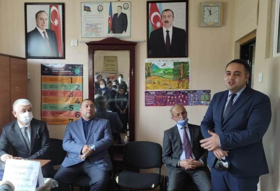 Lerikdə məktəblilərin mənəvi dünyagörüşünə təsir edən amillər müzakirə olunub