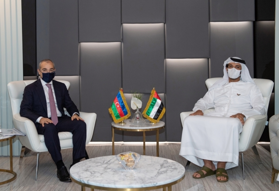 اذربيجان ودولة الامارات العربية المتحدة توقعان مذكرات تفاهم