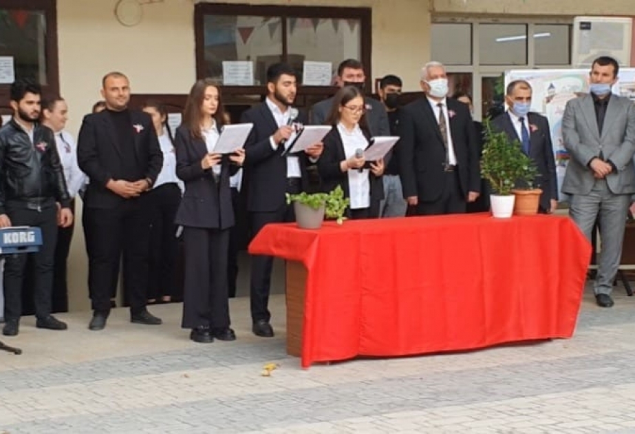 Sosial-İqtisadi Kollecdə “Zəfər” yallısı