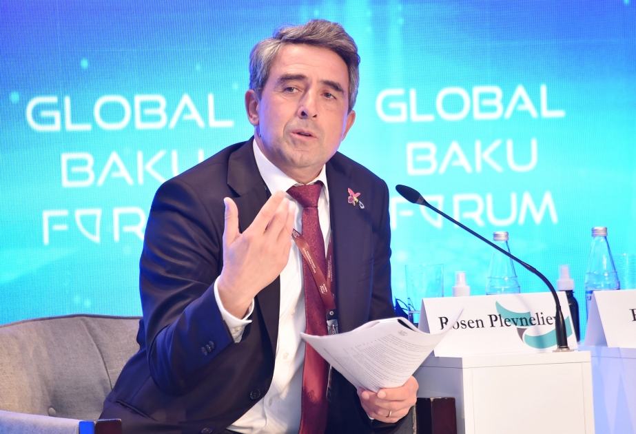 Rosen Plevneliev: Azərbaycan bizim üçün nümunədir