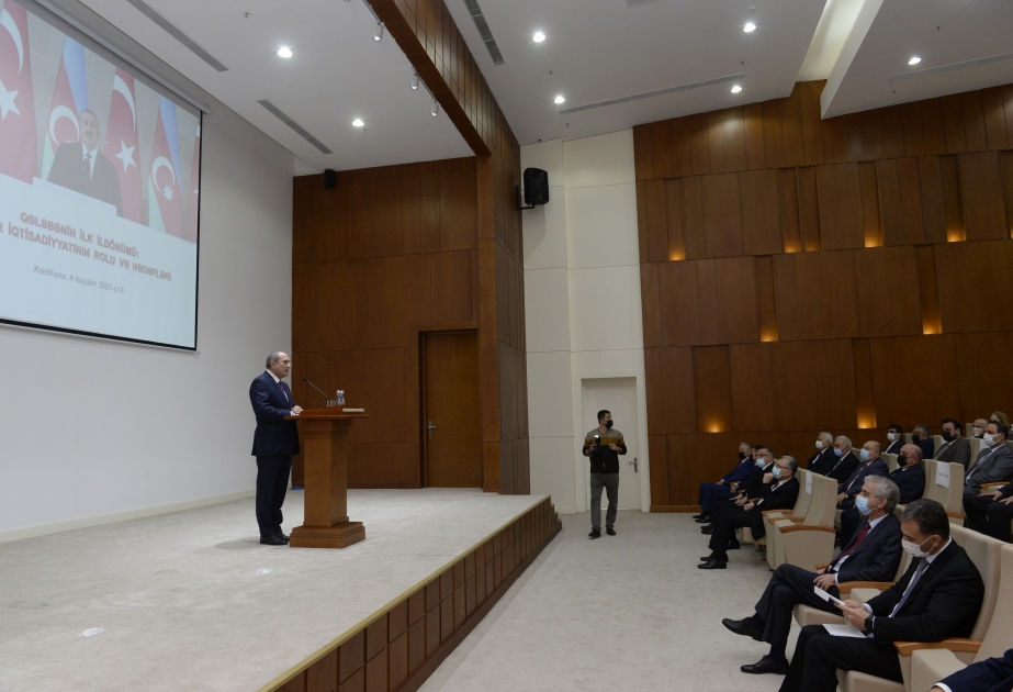 YAP Mərkəzi Aparatında “Qələbənin ilk ildönümü: Zəfər iqtisadiyyatının rolu və hədəfləri” mövzusunda konfrans keçirilib
