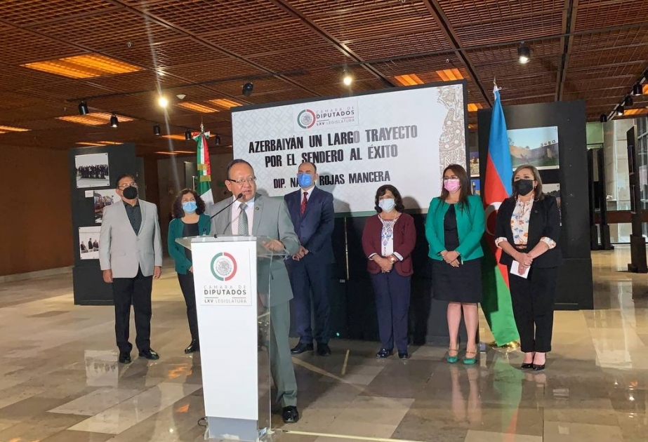 Meksika Konqresində Zəfər Günü münasibətilə fotosərgi açılıb