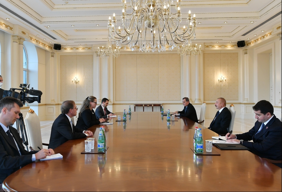 Президент Ильхам Алиев принял заместителя помощника государственного секретаря США ВИДЕО