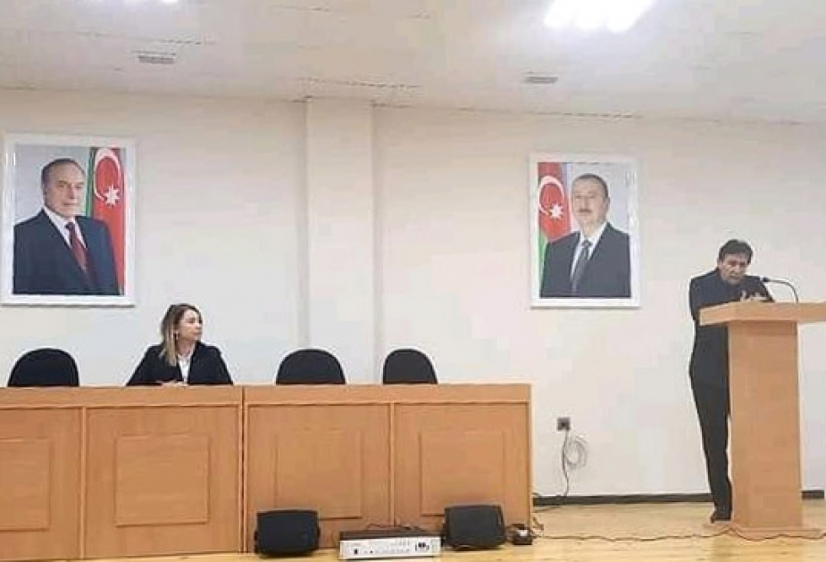 Mingəçevir Dövlət Universitetinin müəllimləri məktəblərdə Zəfər Gününə həsr olunan mühazirələr oxuyublar