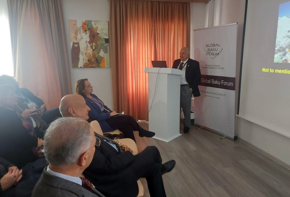 Shusha acoge una mesa redonda sobre "Protección del patrimonio cultural" en el marco del VIII Foro Global de Bakú