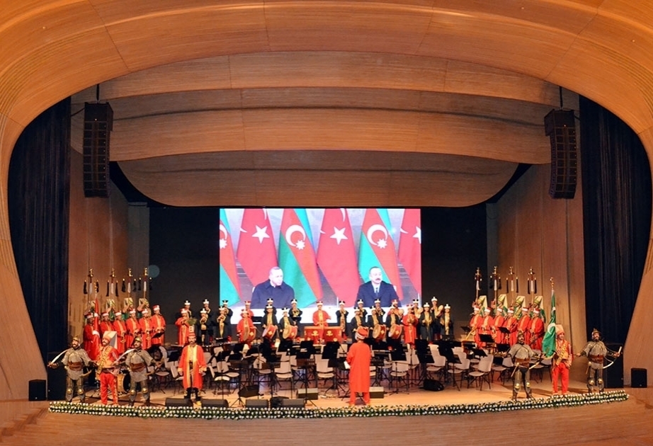 Mehteran Union of Turkey performs at concert on Victory Day VIDEO