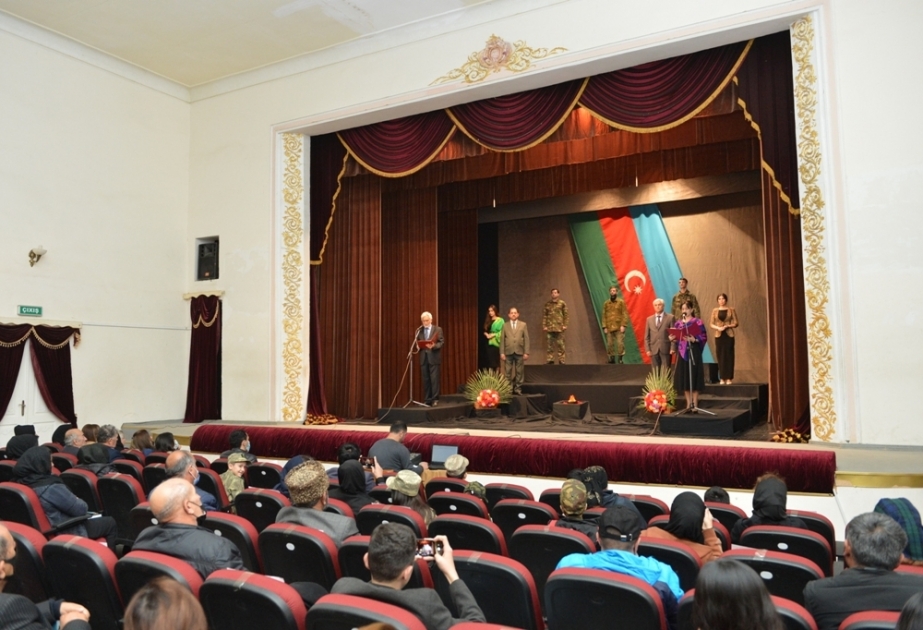 Lənkəranlılar Zəfər Gününü böyük coşqu ilə qeyd edirlər