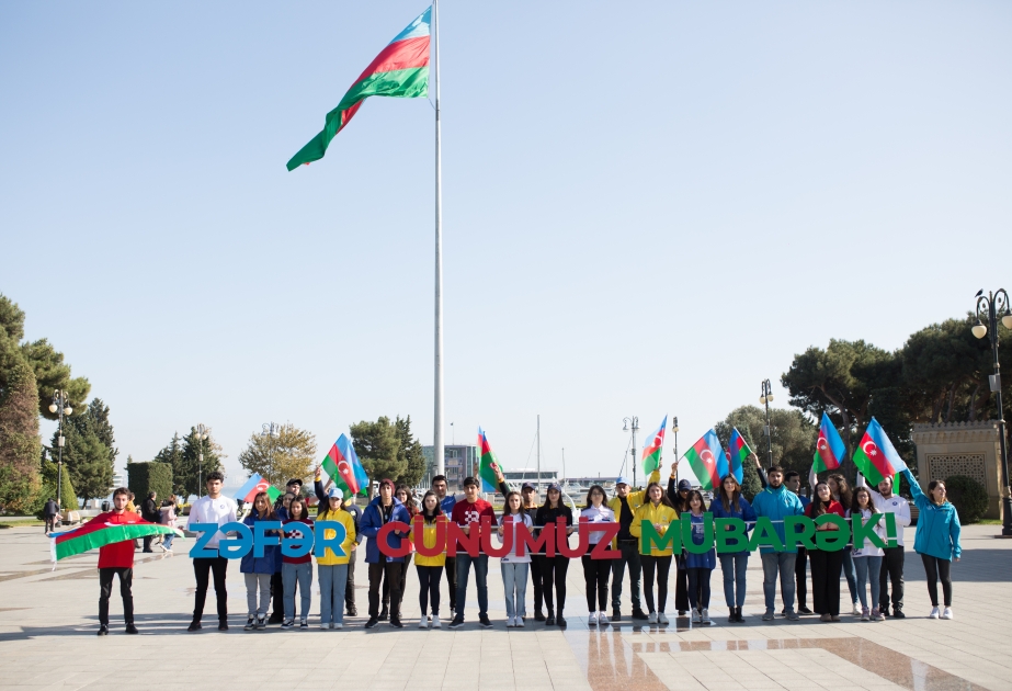 Azərbaycan Könüllülərinin Zəfər Günü fləşmobu