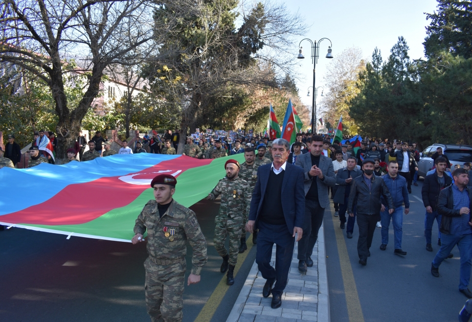 Qaxlılar Zəfər Gününü Zəfər yürüşü ilə qeyd ediblər