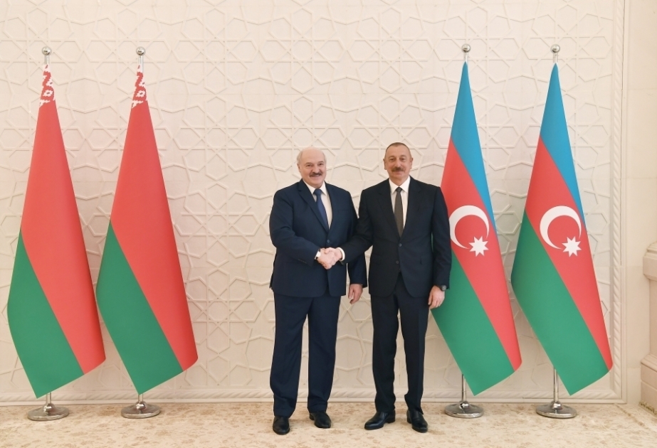الرئيس البيلاروسي يتصل هاتفيا مع الرئيس الاذربيجاني