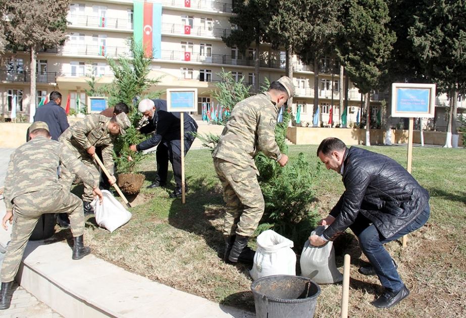 Azərbaycan Ordusunda "Hər şəhid adına bir ağac əkək” devizi altında aksiya keçirilib VİDEO