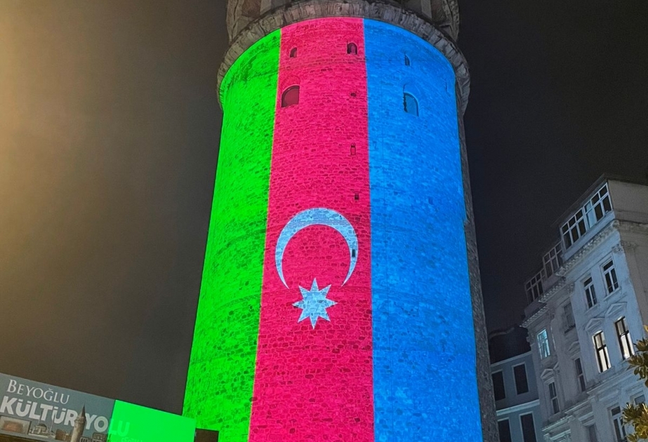 Zəfər Günü münasibətilə İstanbulun rəmzləri Azərbaycan bayrağının rəngləri ilə işıqlandırılıb VİDEO