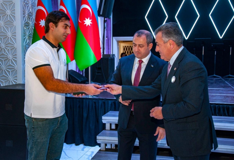 Nərimanov rayonunda Zəfər Gününü qazandıran Vətən müharibəsi şəhidlərinin xatirəsi anılıb