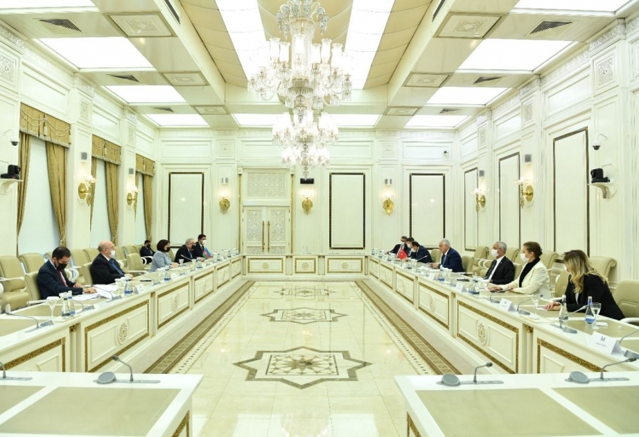 Turquía y Azerbaiyán cooperan estrechamente en todos los ámbitos