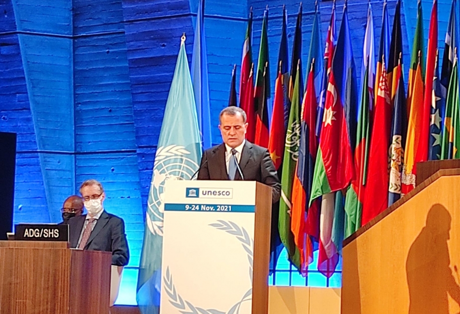 Xarici işlər naziri Ceyhun Bayramov UNESCO-nun Baş Konfransının 41-ci sessiyasının ümumi siyasət debatında çıxış edib