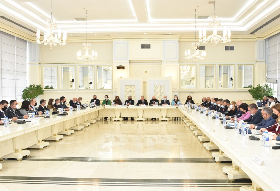Milli Məclisin beş komitəsində dövlət büdcəsi müzakirə edilib