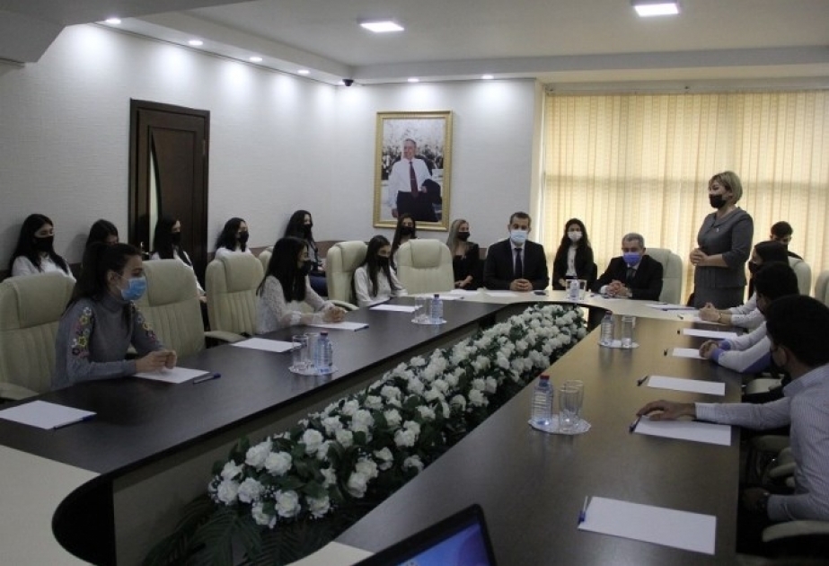 Bakı Şəhər Mədəniyyət Baş İdarəsinin təşkilatçılığı ilə Konstitusiya Gününə həsr olunmuş tədbir keçirilib