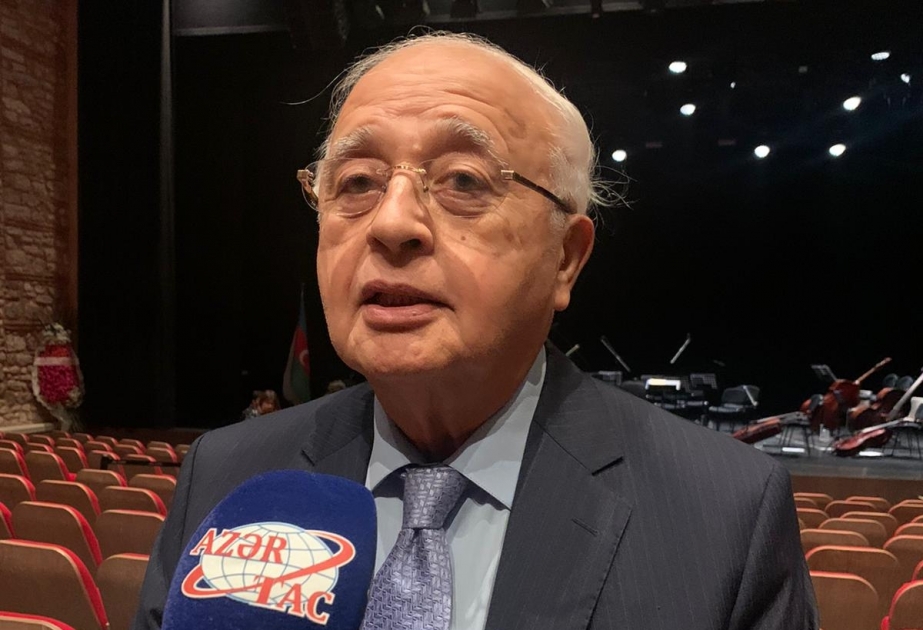 Elçin Əfəndiyev: Azərbaycan xalqının nümayəndəsi olduğum üçün fəxr edirəm