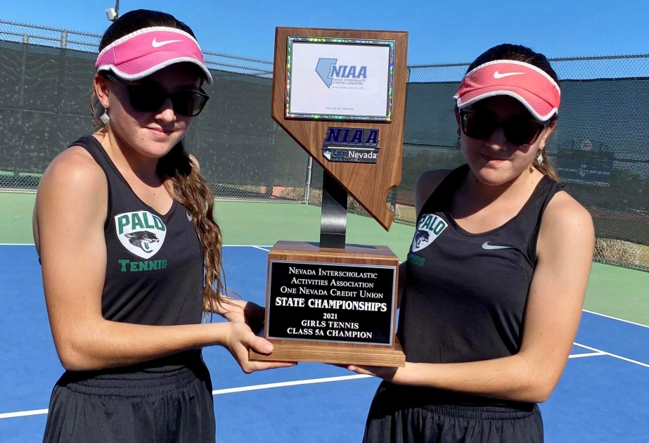 ABŞ-da yaşayan azərbaycanlı əkiz bacılar tennis yarışının qalibi olublar