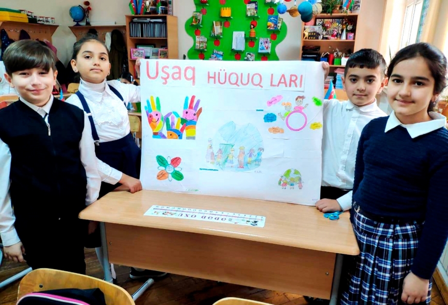 Paytaxt məktəblərində “Uşaq hüquqları aylığı”