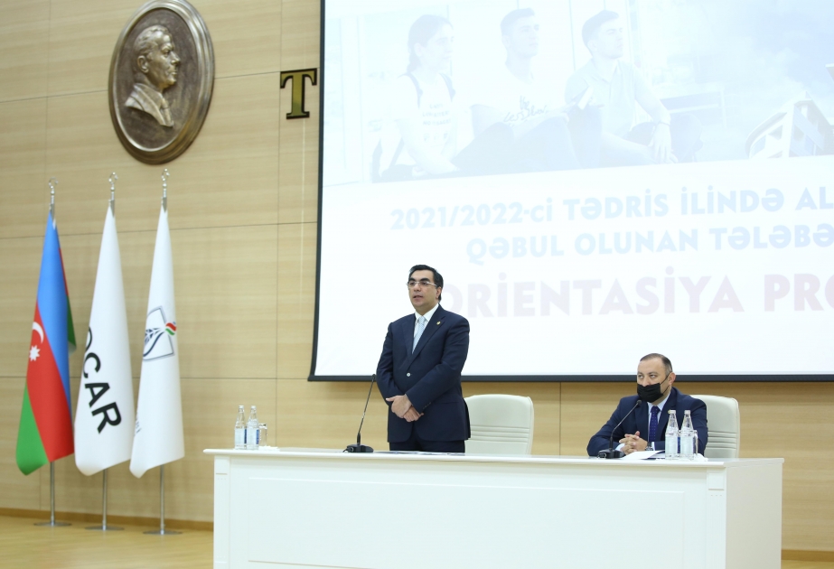 Bakı Ali Neft Məktəbinə yeni qəbul olmuş tələbələr üçün Orientasiya proqramı keçirilib