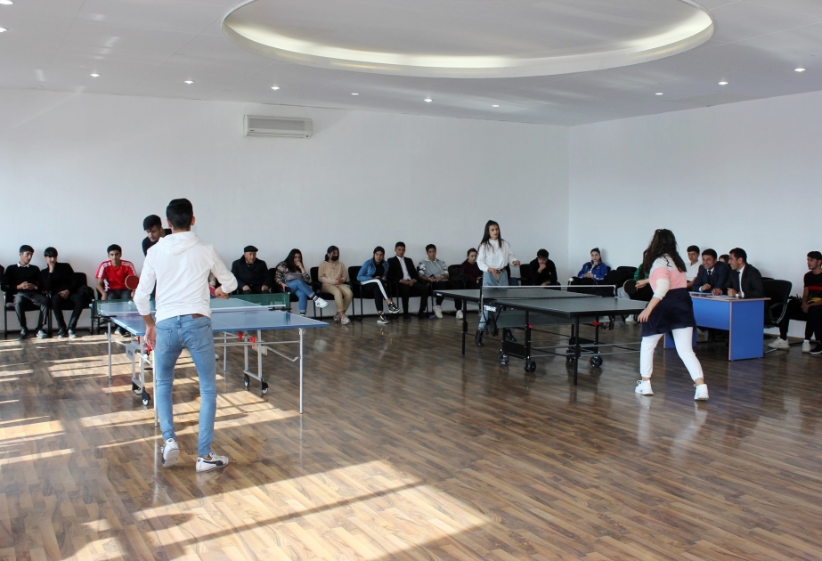 Tələbələrin iştirakı ilə keçirilən stolüstü tennis üzrə muxtar respublika birinciliyi başa çatıb