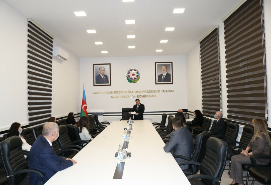 Ali Attestasiya Komissiyası: 11 elm sahəsi üzrə 26 nəfərə diplom, attestat və şəhadətnamələr verilib