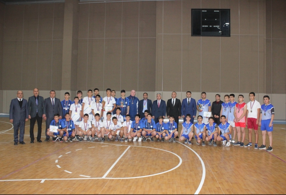 Voleybol üzrə klublararası muxtar respublika birinciliyinin qalibləri mükafatlandırılıb