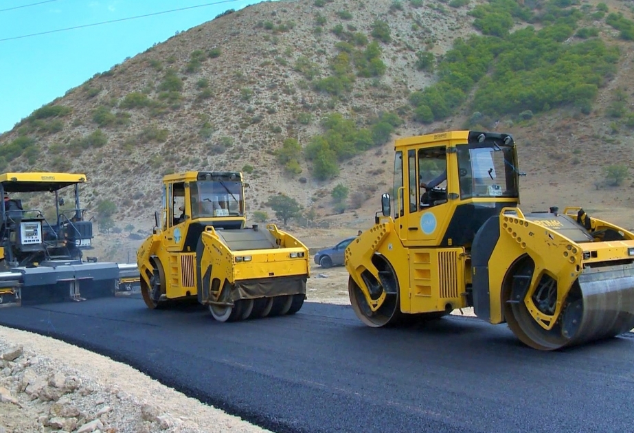 Xızı rayonunun Qarabulaq avtomobil yolu yenidən qurulur