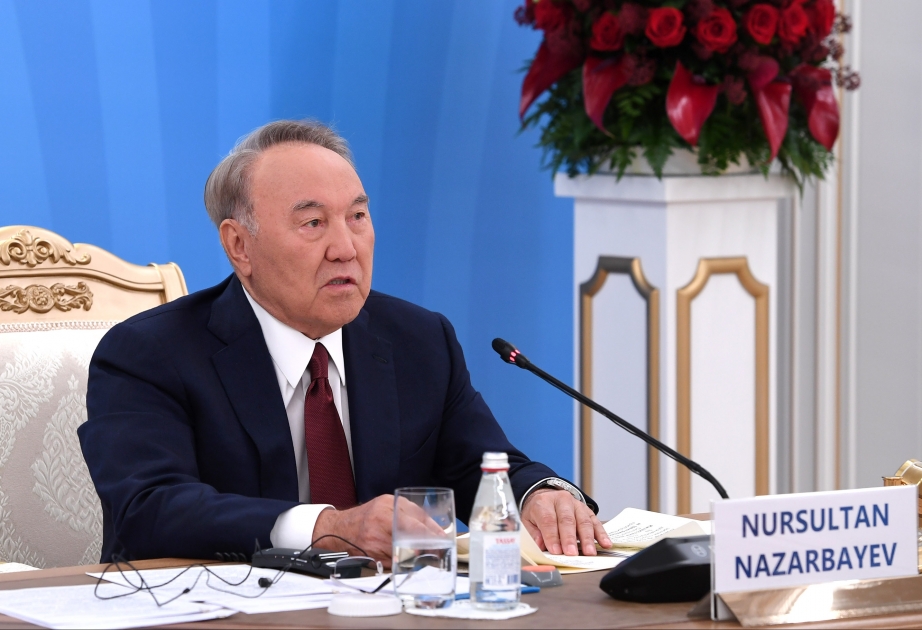 Nursultan Nazarbayev Avrasiya miqyasında yeni təşkilat yaratmağı təklif edib