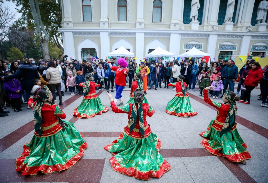 Bakıda gənc atalar və onların övladları üçün festival keçirilib