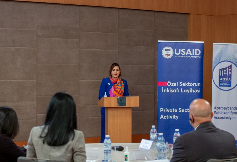 Orxan Məmmədov: Ölkəmizdə qadın sahibkarlığının iqtisadiyyatda rolu artmaqdadır