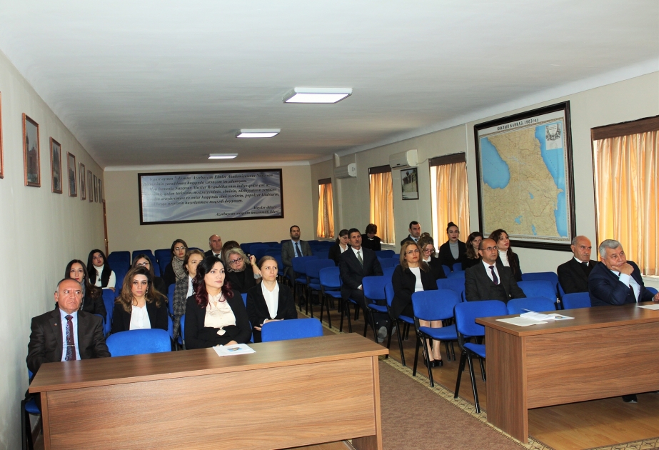 Kəmalə Ağayeva Azərbaycan ədəbiyyatına və milli teatr tariximizə mənzum pyeslərin ilk qadın müəllifi kimi daxil olub