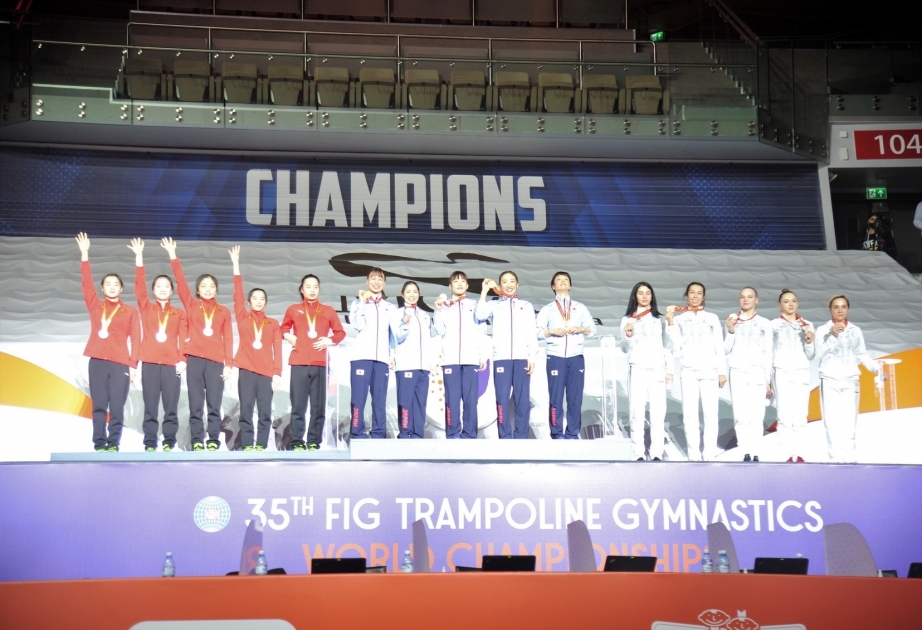 Se ha celebrado la ceremonia de entrega de premios a los ganadores del campeonato de trampolín por equipos en Bakú