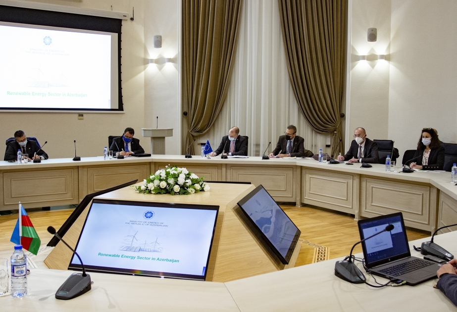 Azerbaiyán explora posibles proyectos de cooperación en materia de energías renovables con la UE